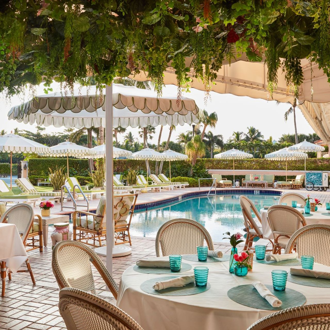 swiftys restaurant at the colony in palm beach, florida